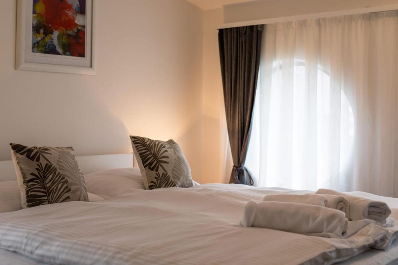 Bed and Breakfast Four Roses Zagreb Exterior foto
