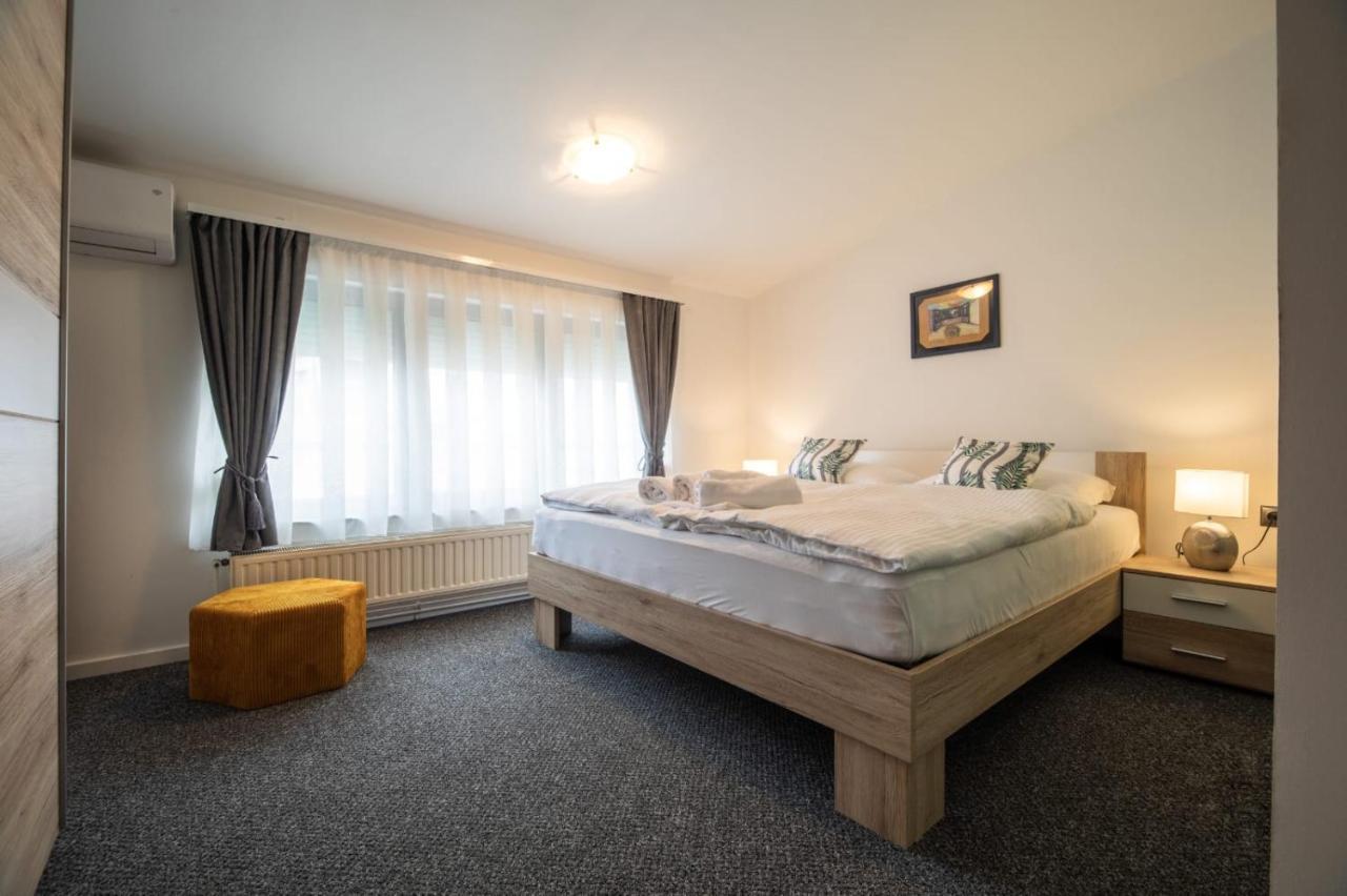 Bed and Breakfast Four Roses Zagreb Exterior foto