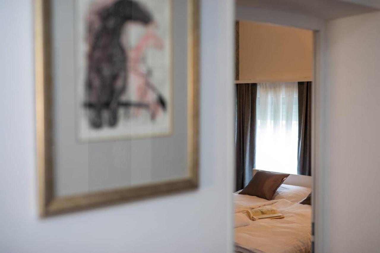 Bed and Breakfast Four Roses Zagreb Exterior foto