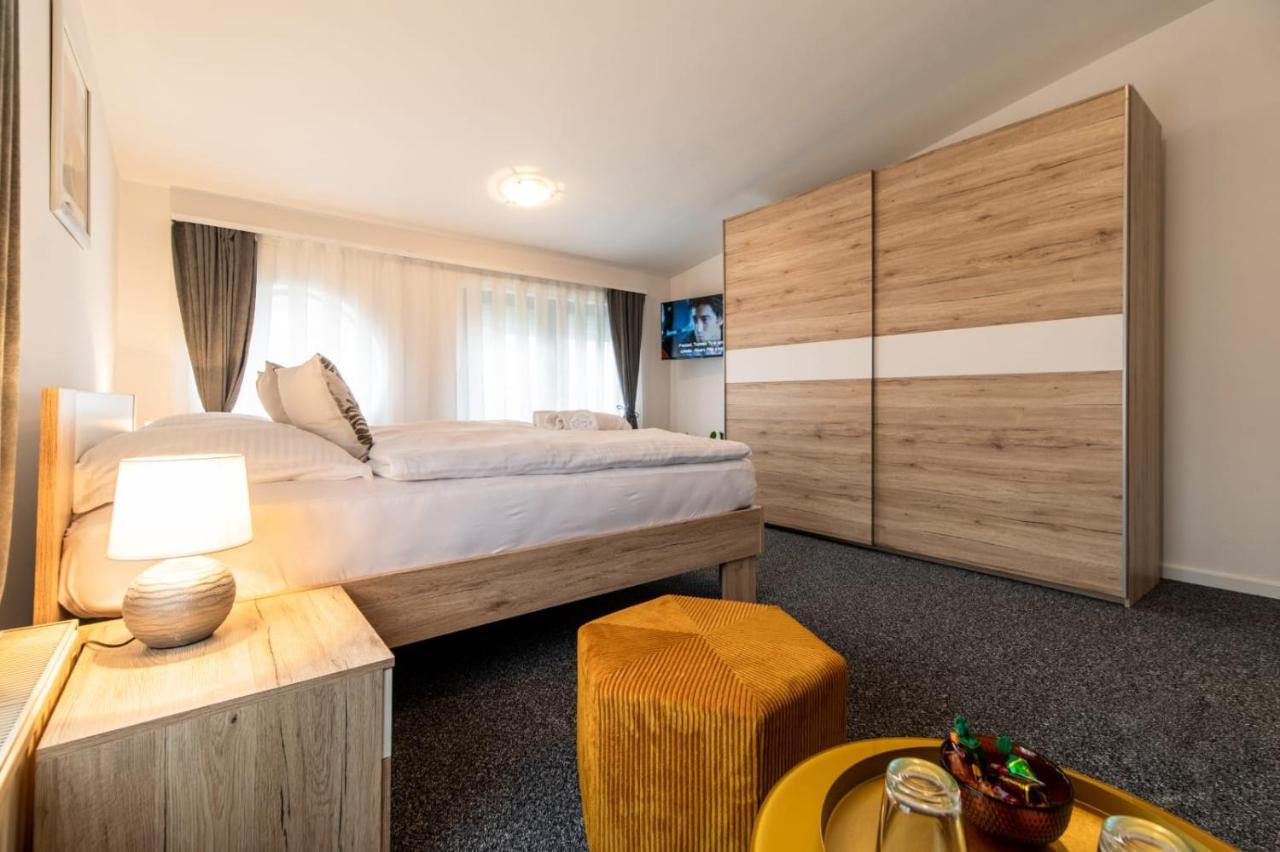 Bed and Breakfast Four Roses Zagreb Exterior foto